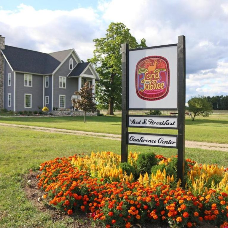 LOJ Bed & Breakfast in Michigan, Character, History and Beauty All in One!